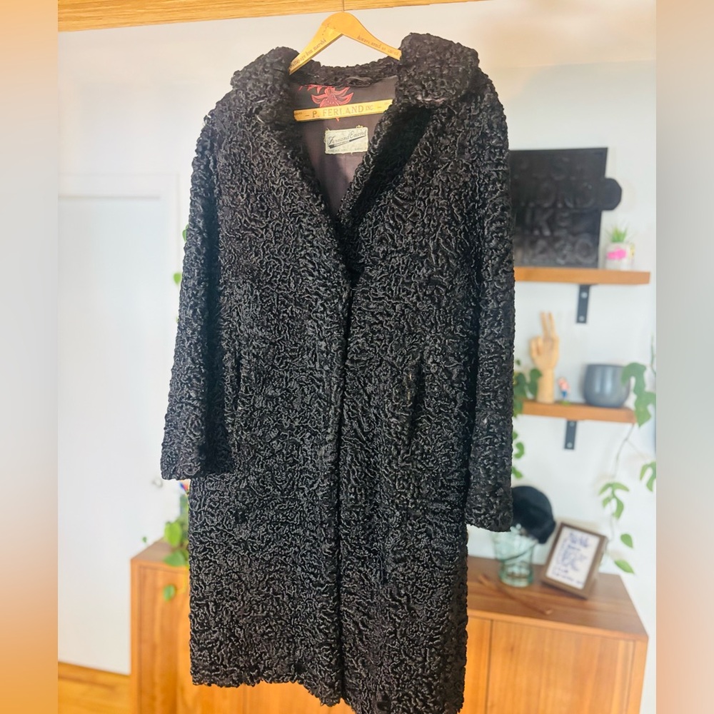 VTG 1950 Black Astrakhan Lamb Fur Coat | Made in Quebec by Fernand Émond - Picture 10 of 15